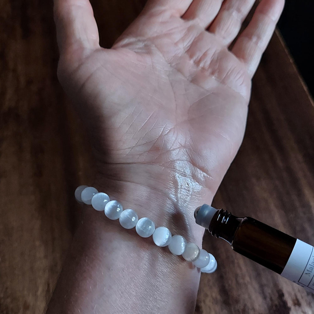 Deluxe Crystal Cleansing Kit with Selenite Bracelet, Nag Champa Anointing Oil, Palo Santo, Salt Blend, and Dragons Blood